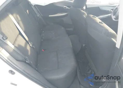 2011 Toyota Corolla S z USA, uszkodzony, nr VIN 2T1BU4EE4BC684732